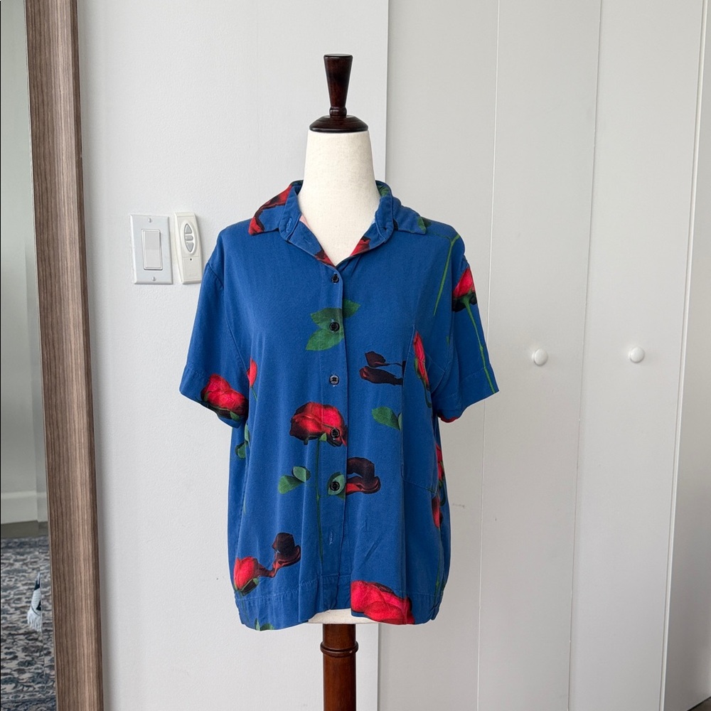 Casual Blue Floral Button-Down Shirt